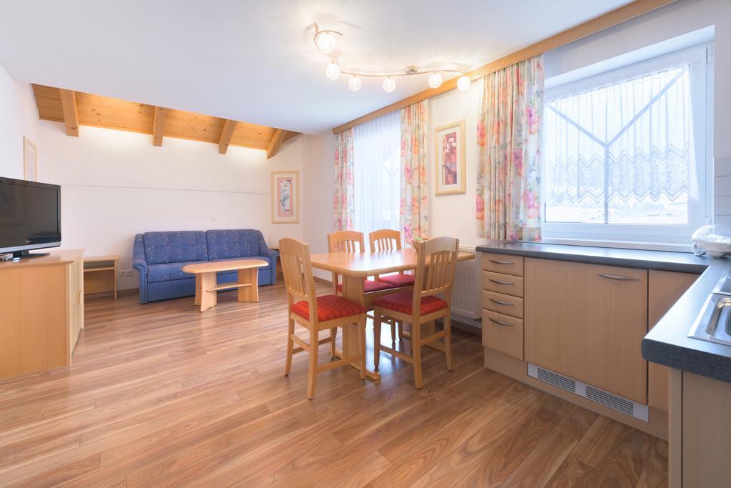Haus Meneweger Lejlighed Flachau Eksteriør billede