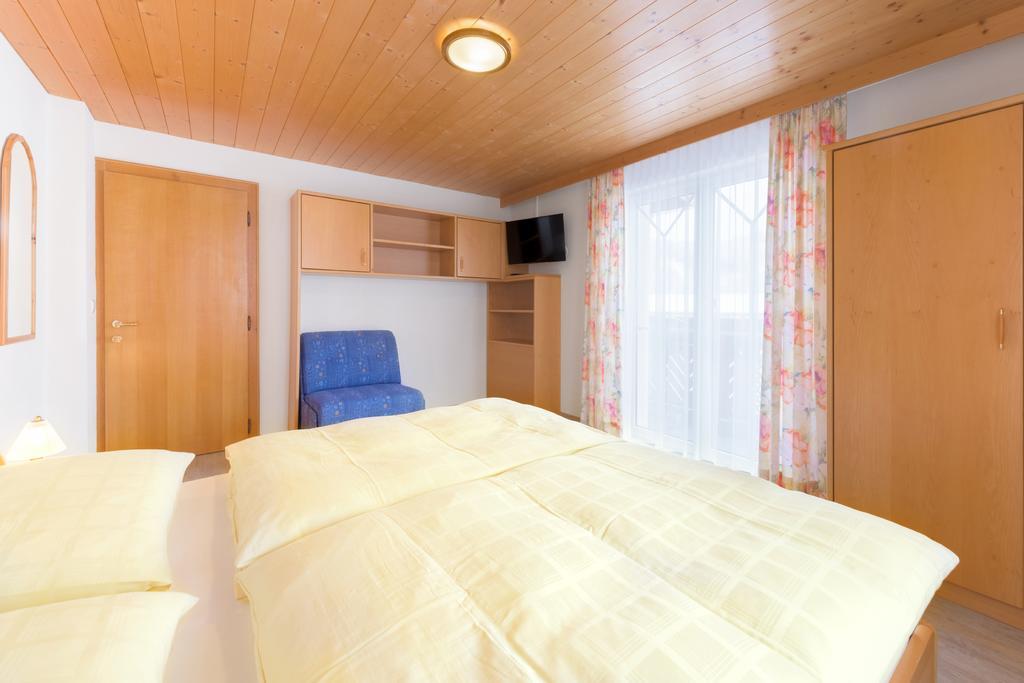 Haus Meneweger Lejlighed Flachau Eksteriør billede